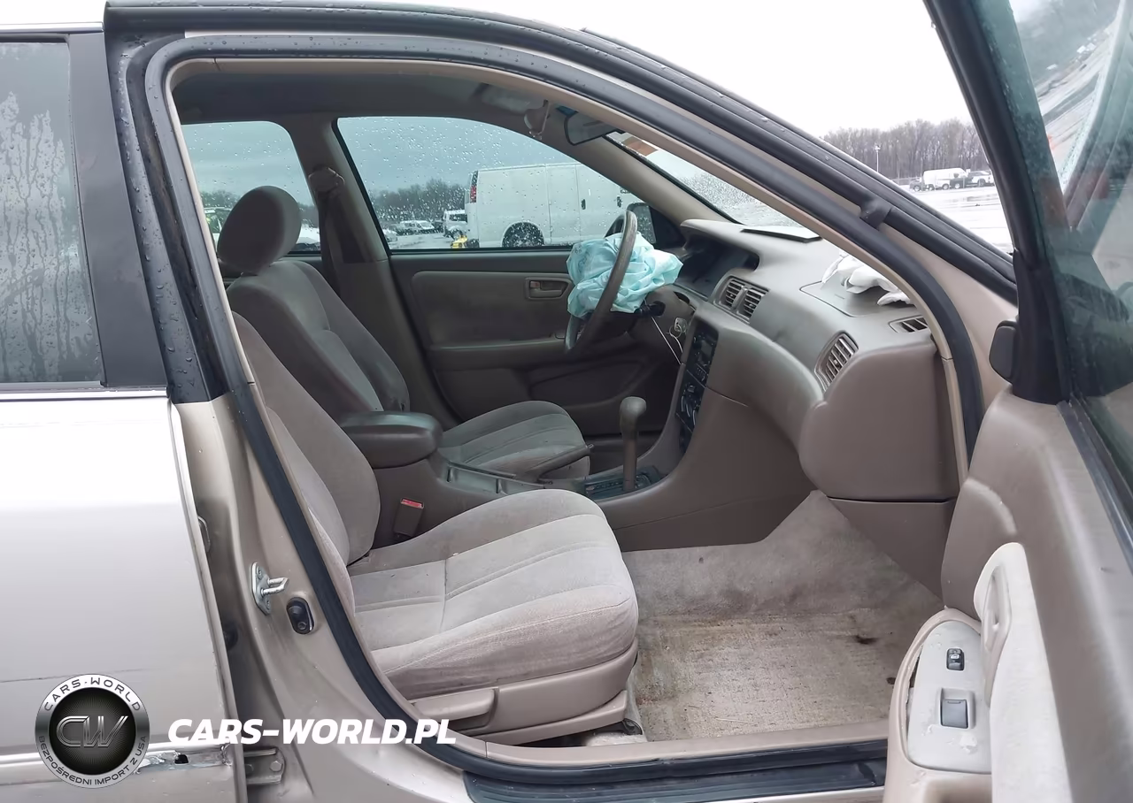 1999 Toyota Camry Le VIN:4T1BG22K0XU904864 - 5