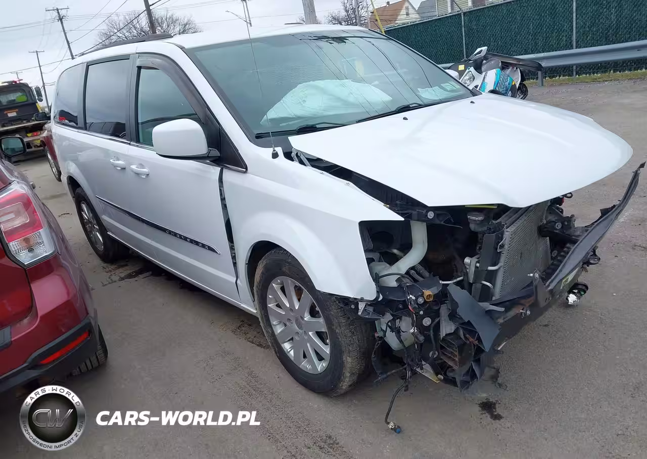 2016 Chrysler Town & Country Touring