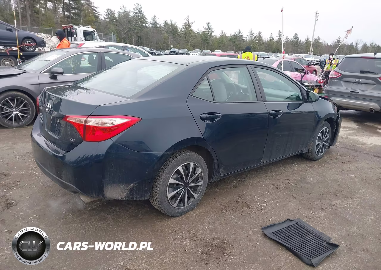 2019 Toyota Corolla Le VIN:2T1BURHEXKC244829 - 4