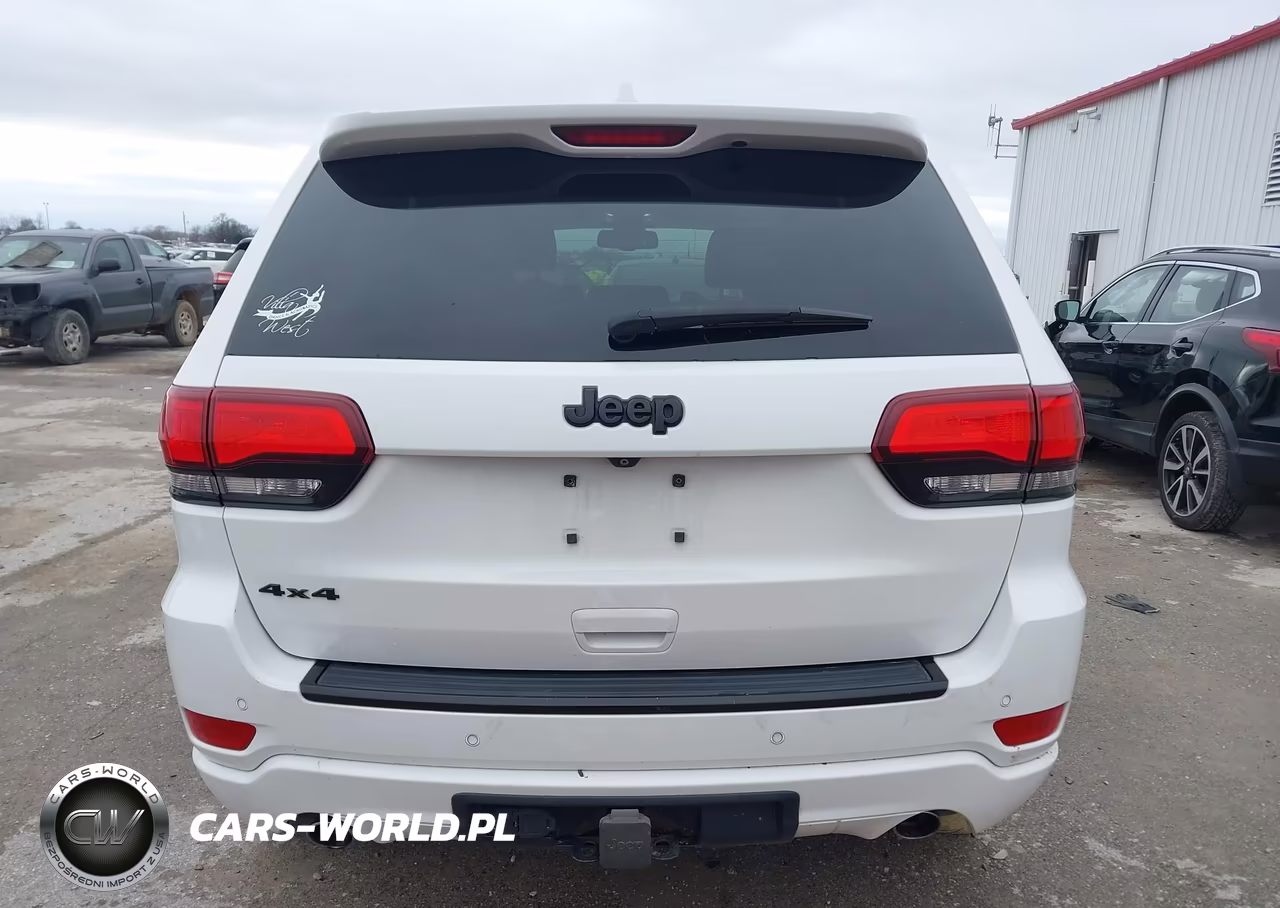 2015 Jeep Grand Cherokee Altitude VIN:1C4RJFAG3FC210022 - 17