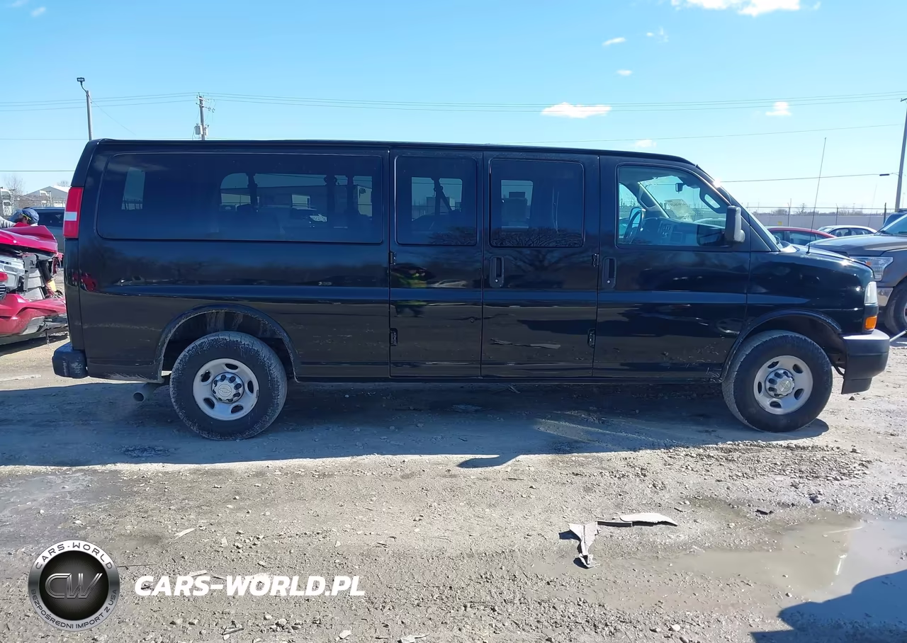 2020 Chevrolet Express Passenger Rwd 3500 Extended Wheelbase Ls VIN:1GAZGNFPXL1254522 - 13