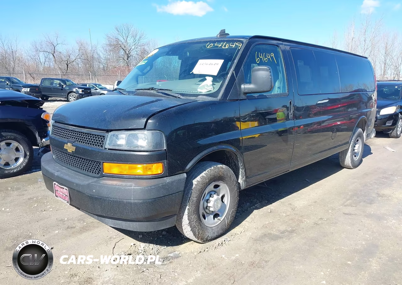 2020 Chevrolet Express Passenger Rwd 3500 Extended Wheelbase Ls VIN:1GAZGNFPXL1254522 - 2