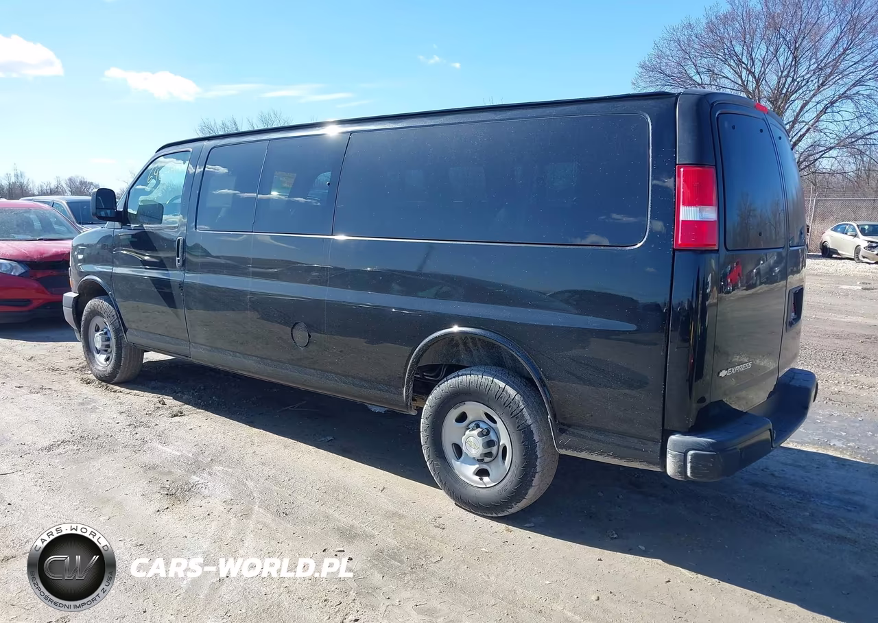 2020 Chevrolet Express Passenger Rwd 3500 Extended Wheelbase Ls VIN:1GAZGNFPXL1254522 - 3