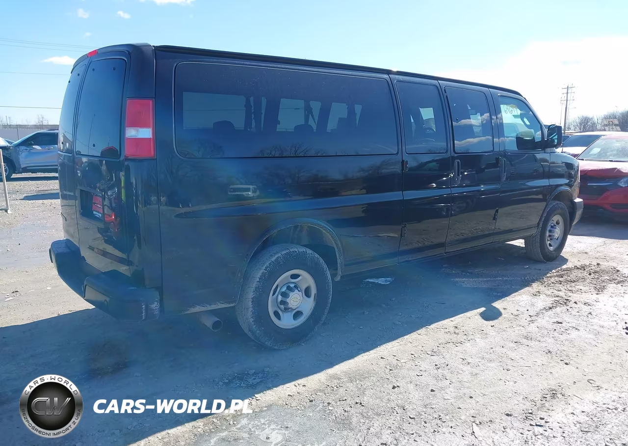 2020 Chevrolet Express Passenger Rwd 3500 Extended Wheelbase Ls VIN:1GAZGNFPXL1254522 - 4