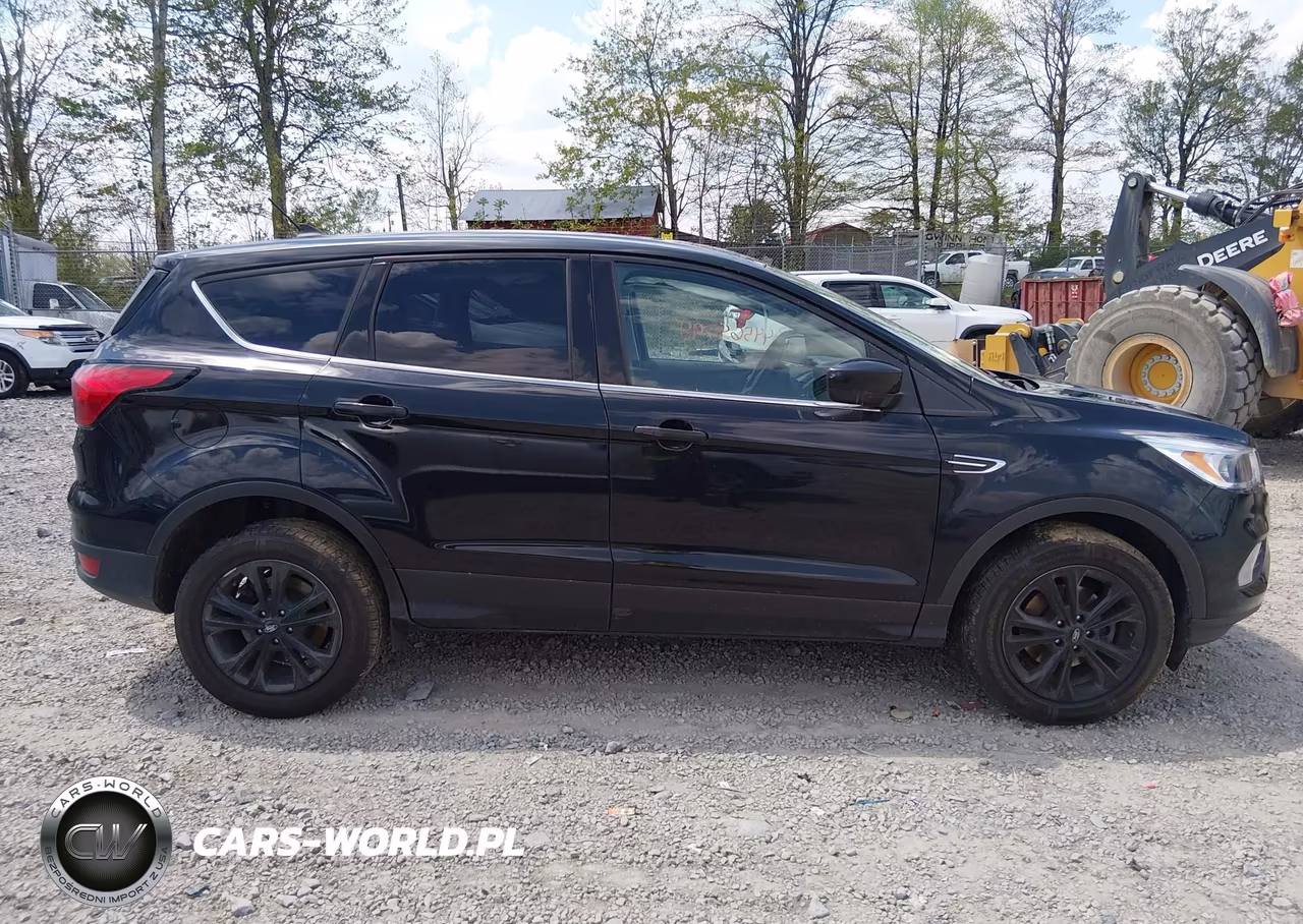 2019 Ford Escape Se VIN:1FMCU0GDXKUA94244 - 13