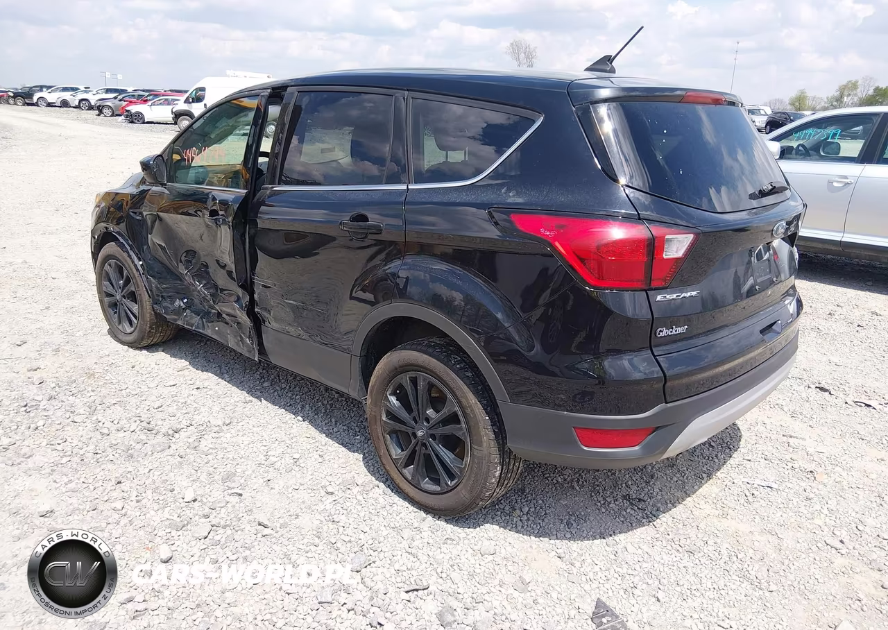 2019 Ford Escape Se VIN:1FMCU0GDXKUA94244 - 3
