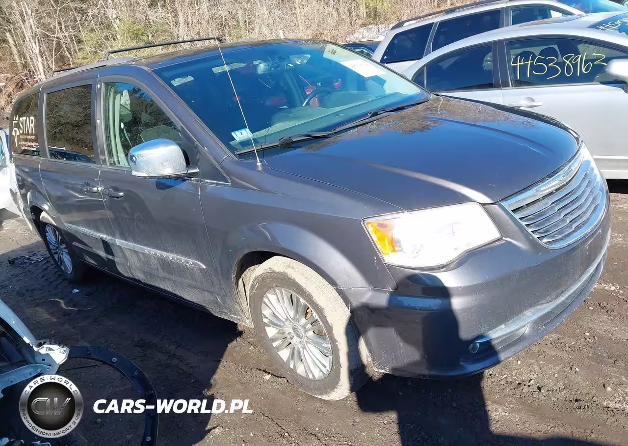 2015 Chrysler Town & Country Touring-L