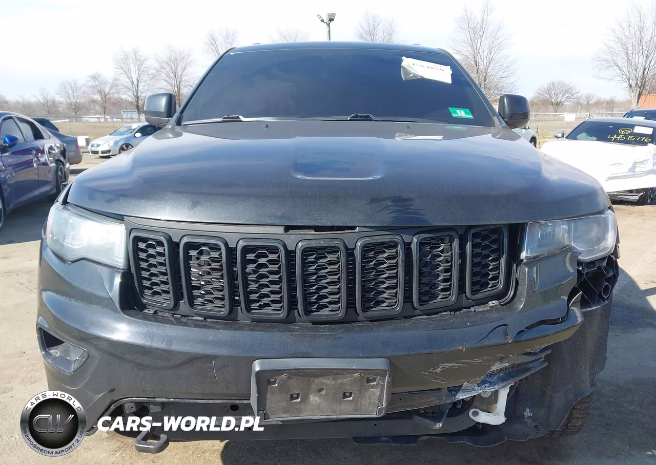 2018 Jeep Grand Cherokee Upland 4X4 VIN:1C4RJFAG3JC410813 - 11