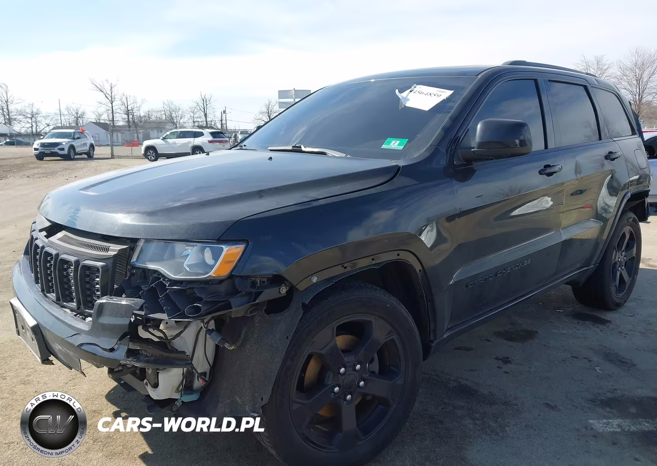 2018 Jeep Grand Cherokee Upland 4X4 VIN:1C4RJFAG3JC410813 - 17