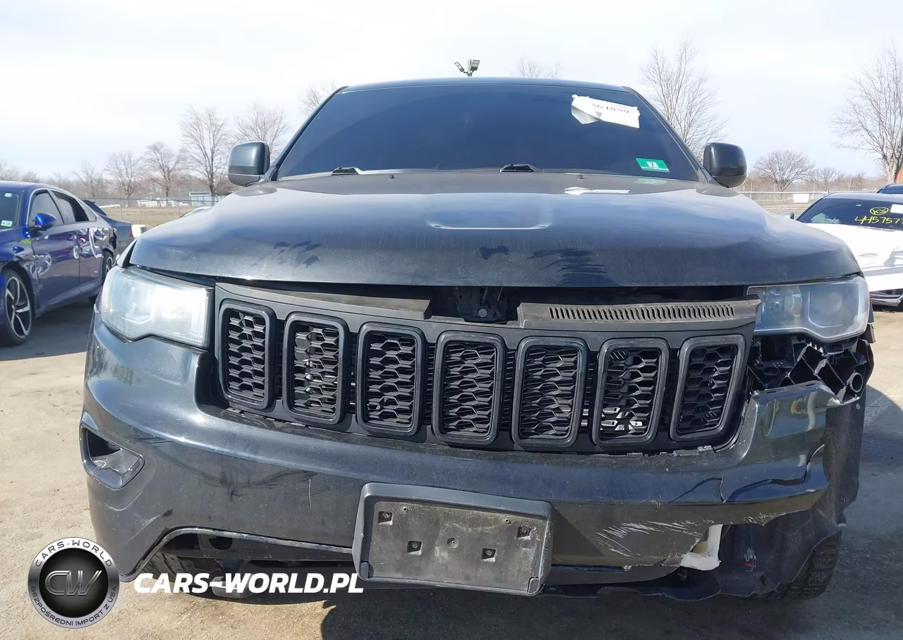 2018 Jeep Grand Cherokee Upland 4X4 VIN:1C4RJFAG3JC410813 - 6