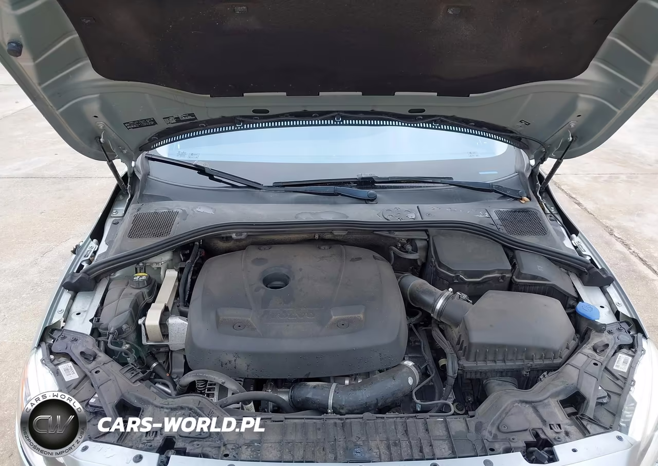 2018 Volvo S60 T5 Dynamic VIN:YV126MFL2J2455142 - 10
