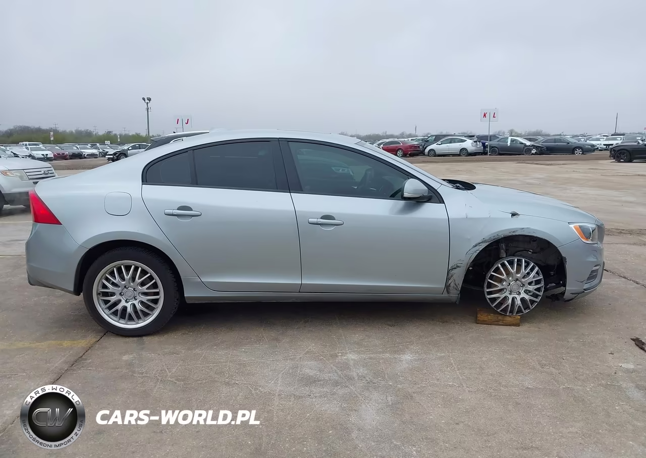 2018 Volvo S60 T5 Dynamic VIN:YV126MFL2J2455142 - 13