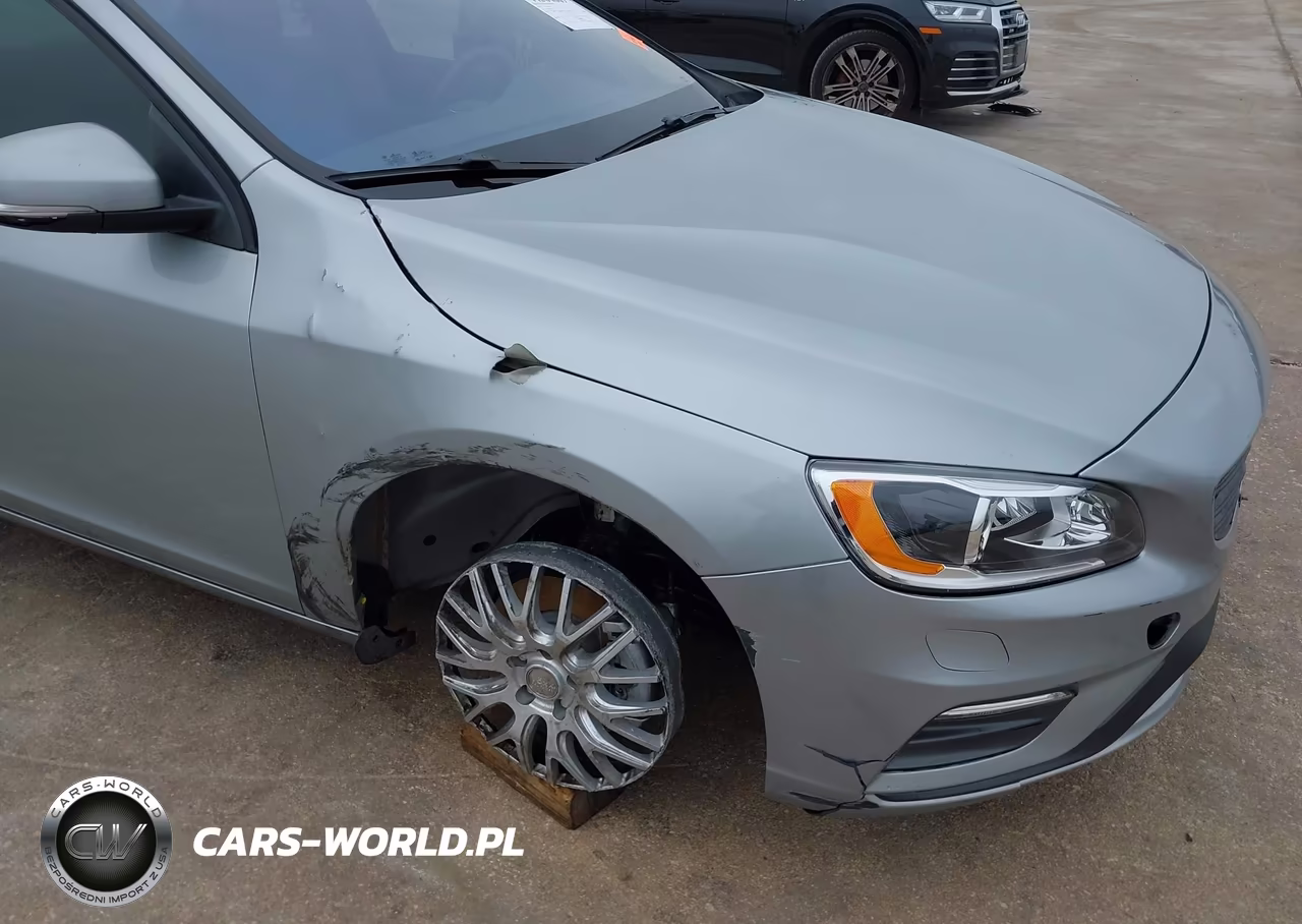 2018 Volvo S60 T5 Dynamic VIN:YV126MFL2J2455142 - 6
