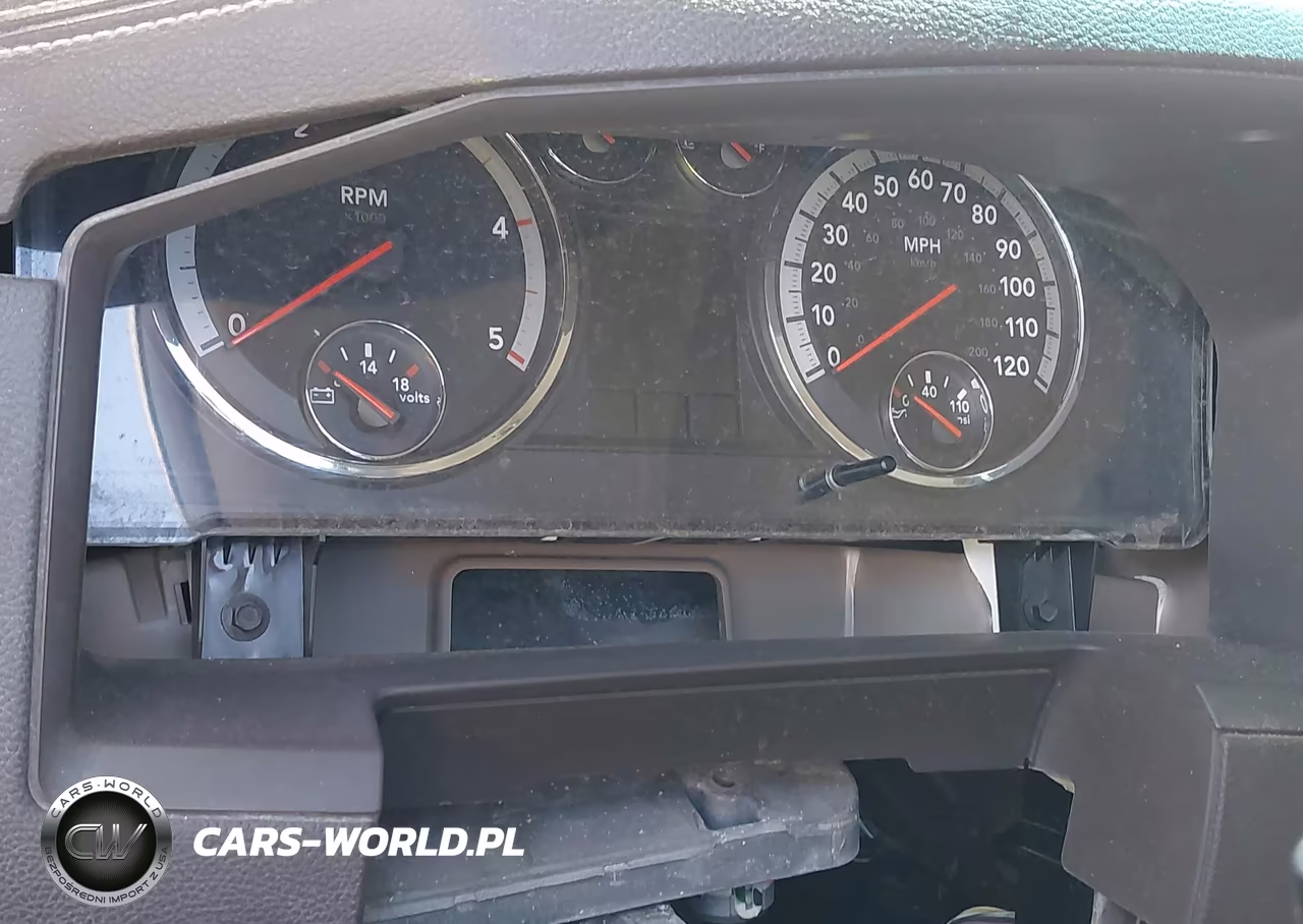 2011 Ram Ram 3500 Laramie VIN:3D73Y4HL7BG517974 - 6