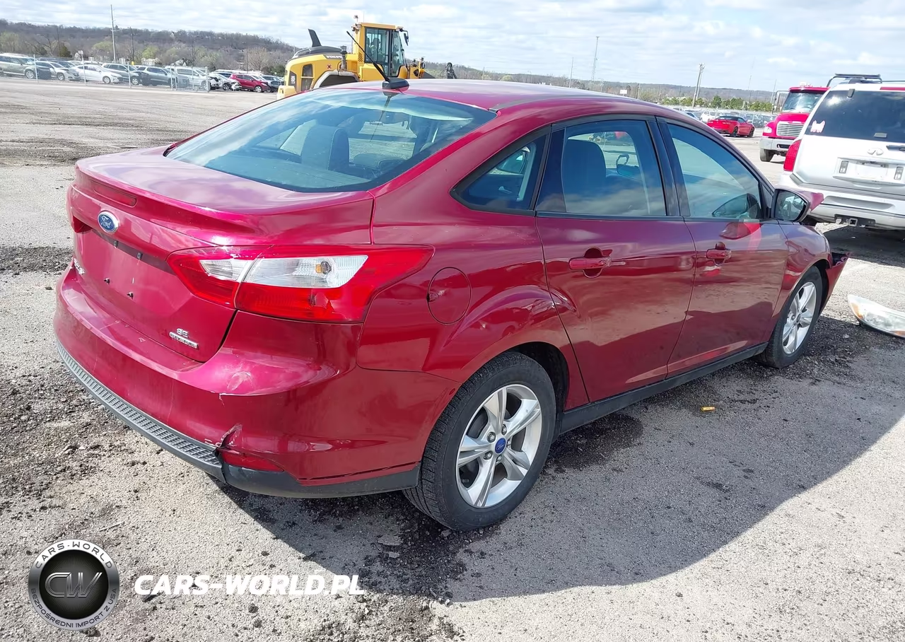 2013 Ford Focus Se VIN:1FADP3F27DL270523 - 4