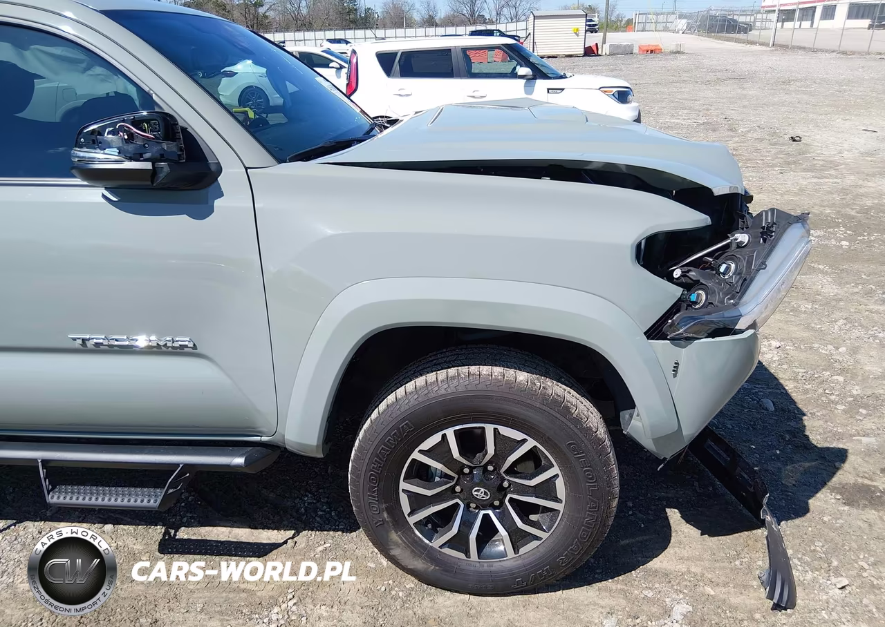 2023 Toyota Tacoma Trd Sport VIN:3TMCZ5AN8PM626817 - 19