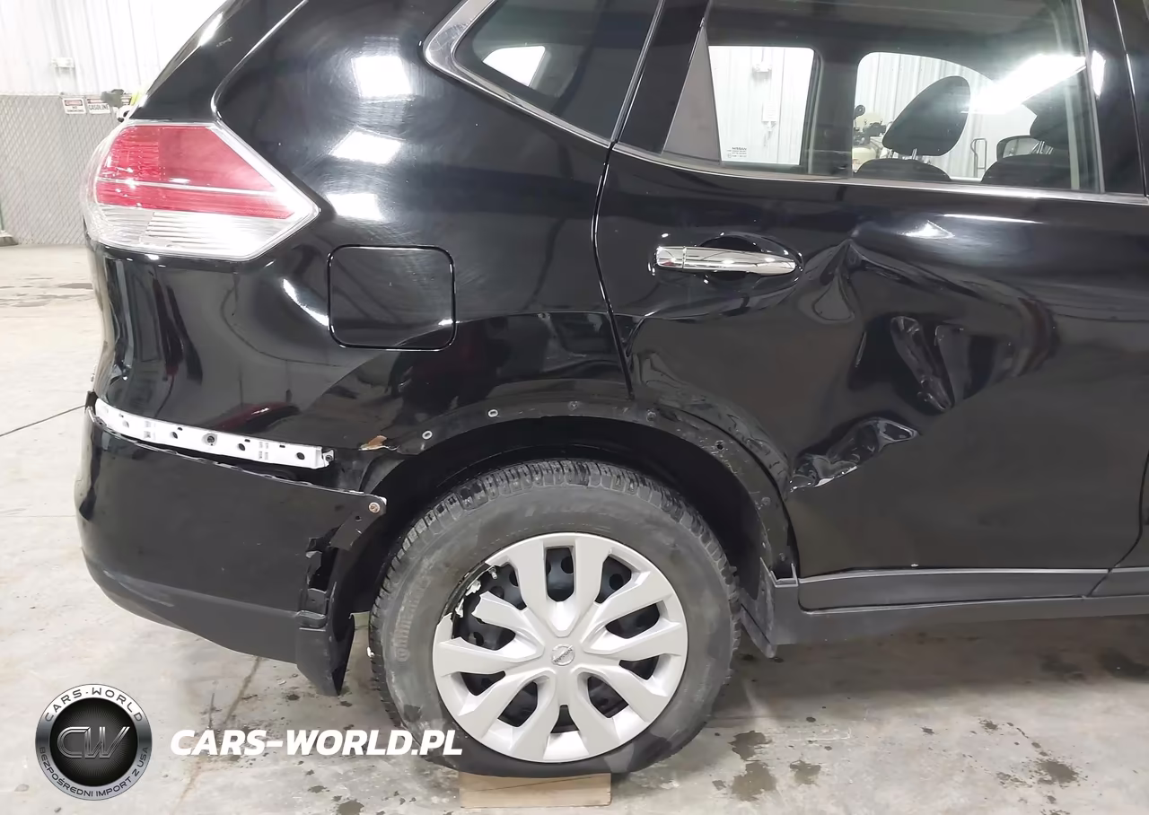 2015 Nissan Rogue S VIN:KNMAT2MV9FP528732 - 19