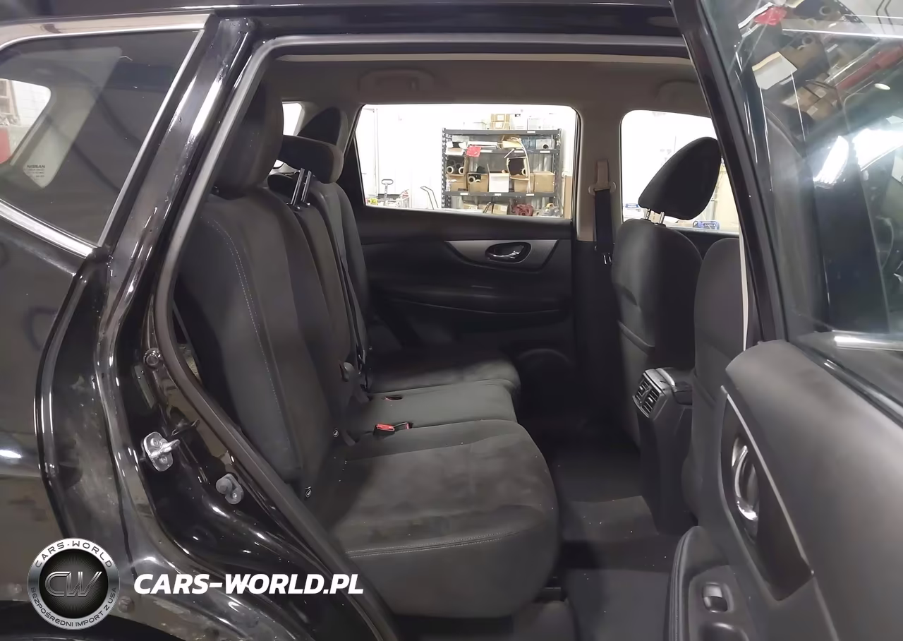 2015 Nissan Rogue S VIN:KNMAT2MV9FP528732 - 8