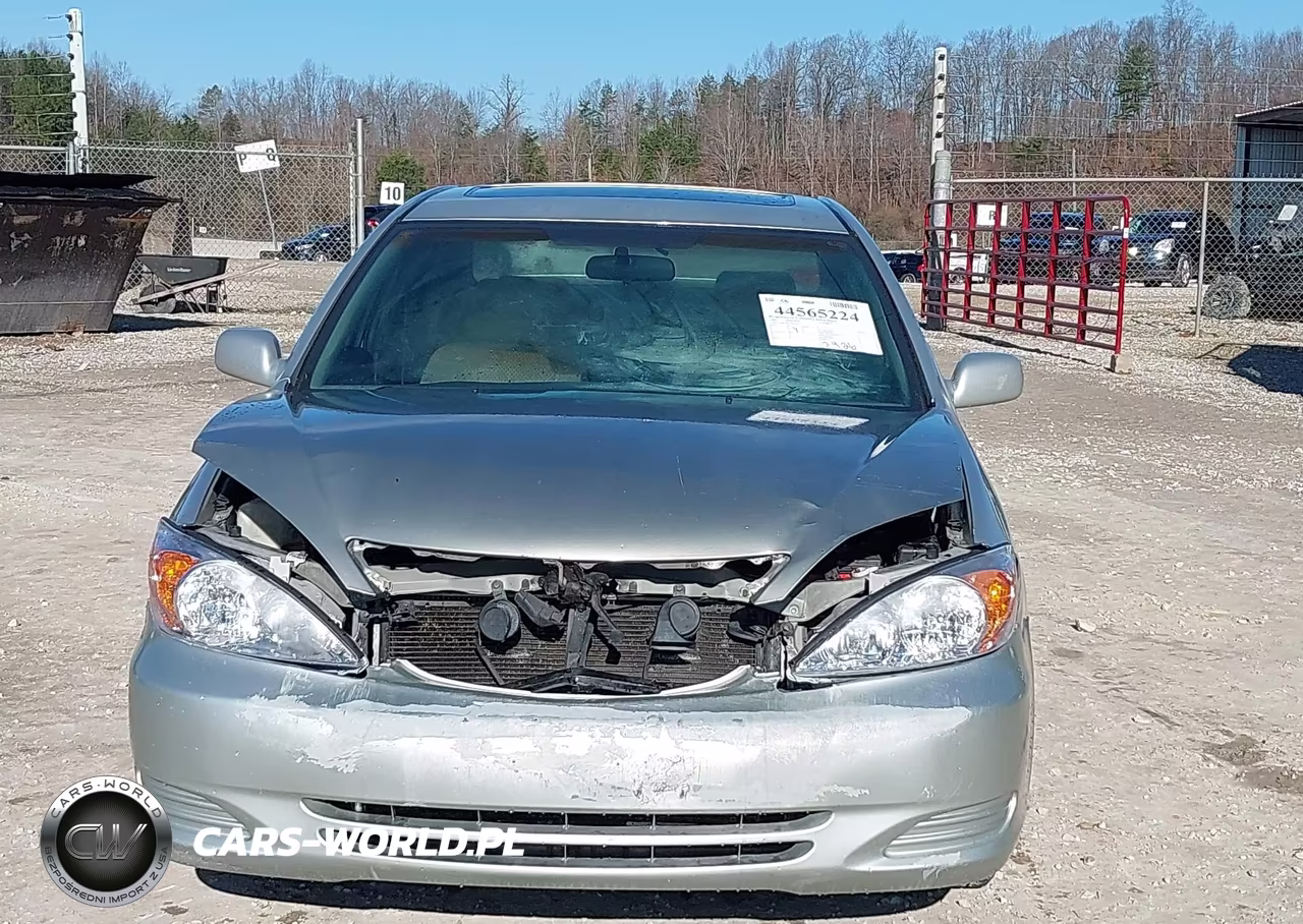2003 Toyota Camry Le VIN:4T1BE32K43U643017 - 12