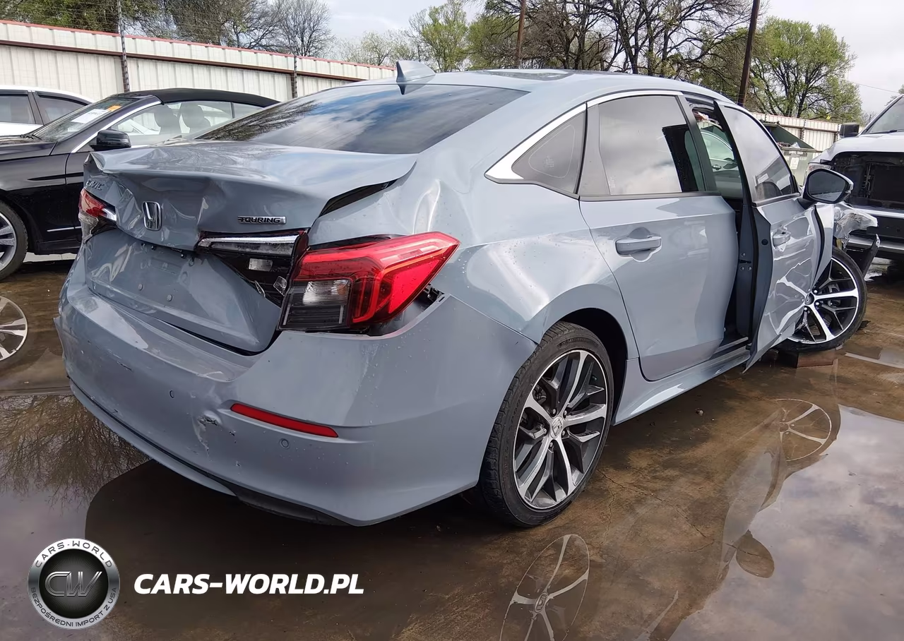 2024 Honda Civic Touring VIN:2HGFE1F91RH336919 - 4