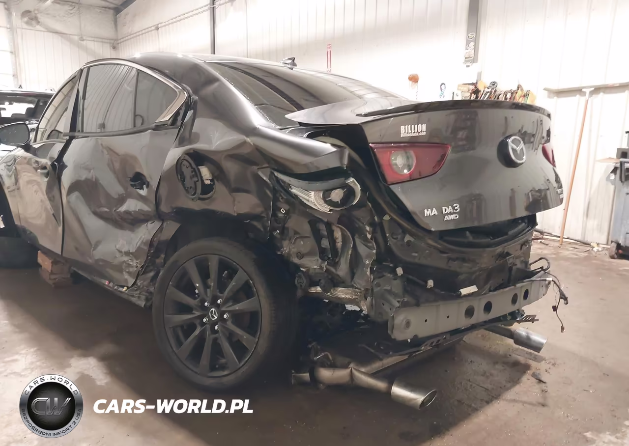 2022 Mazda Mazda3 Premium Plus VIN:JM1BPBEY1N1509255 - 6