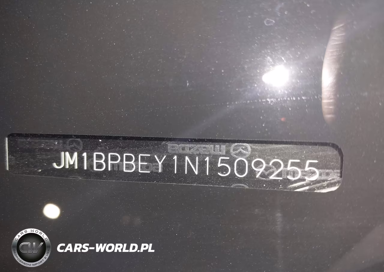 2022 Mazda Mazda3 Premium Plus VIN:JM1BPBEY1N1509255 - 9