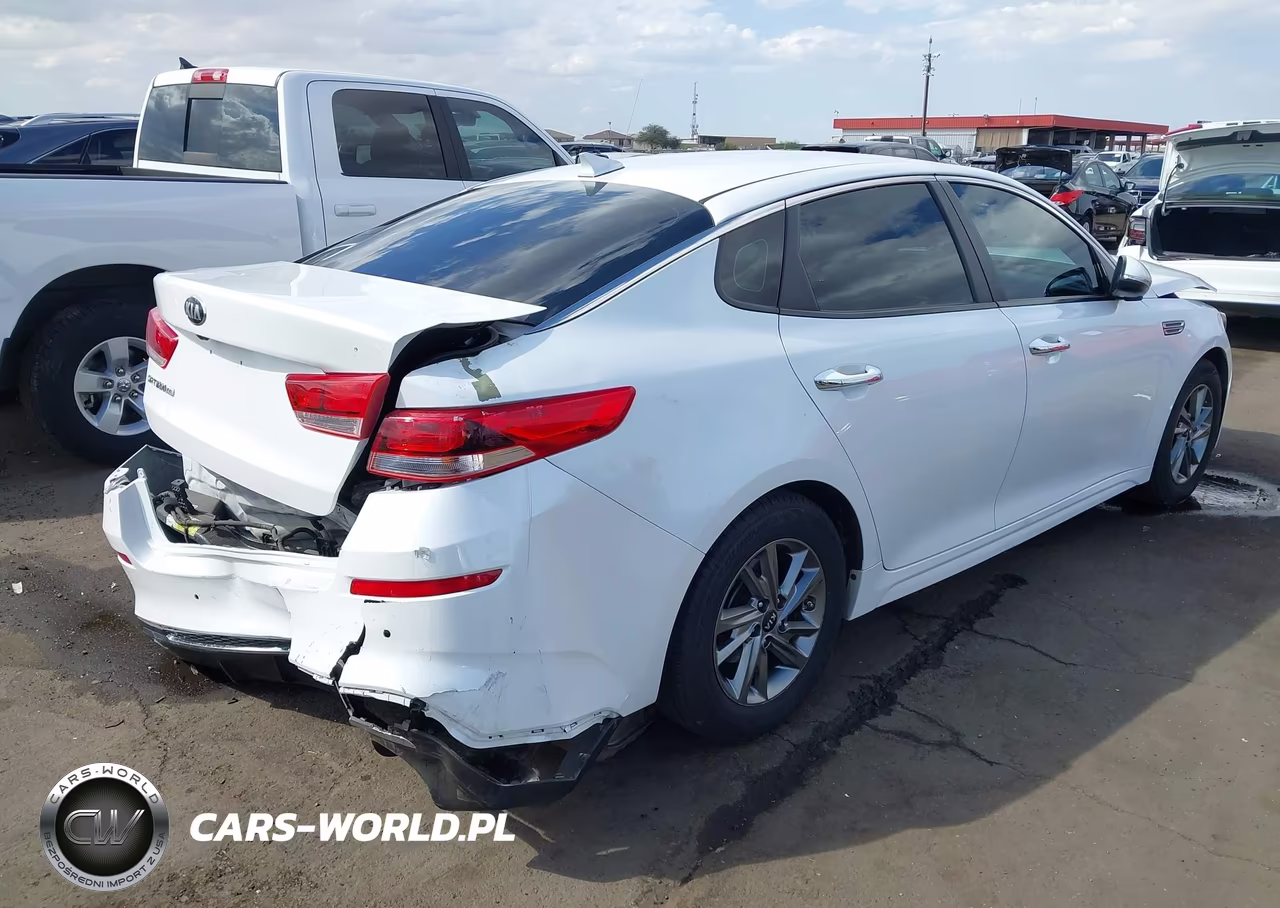 2019 Kia Optima Lx VIN:5XXGT4L37KG335292 - 4