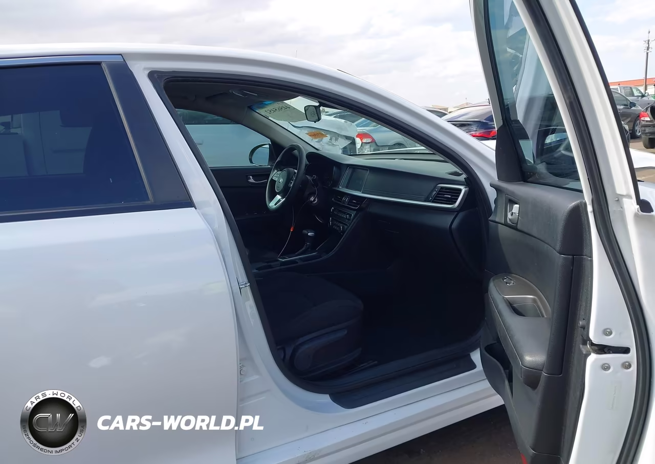 2019 Kia Optima Lx VIN:5XXGT4L37KG335292 - 5