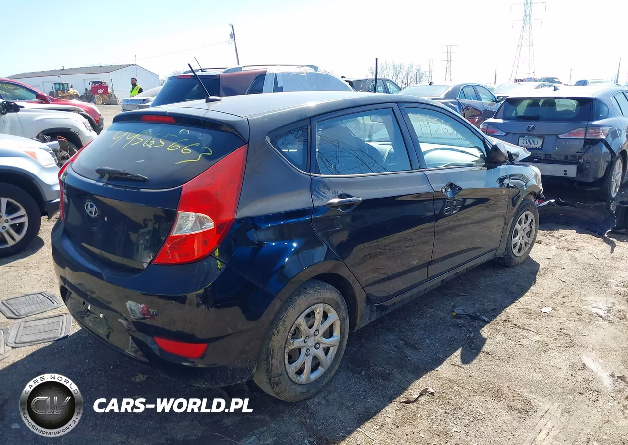 2014 Hyundai Accent Gs VIN:KMHCT5AEXEU166775 - 4