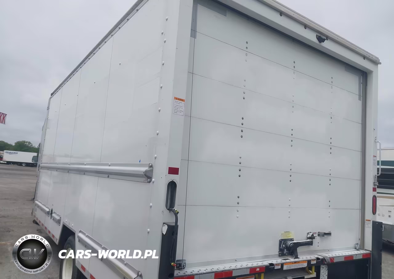 2022 GMC Savana Cutaway Work Van VIN:7GZ37TC79NN011742 - 3