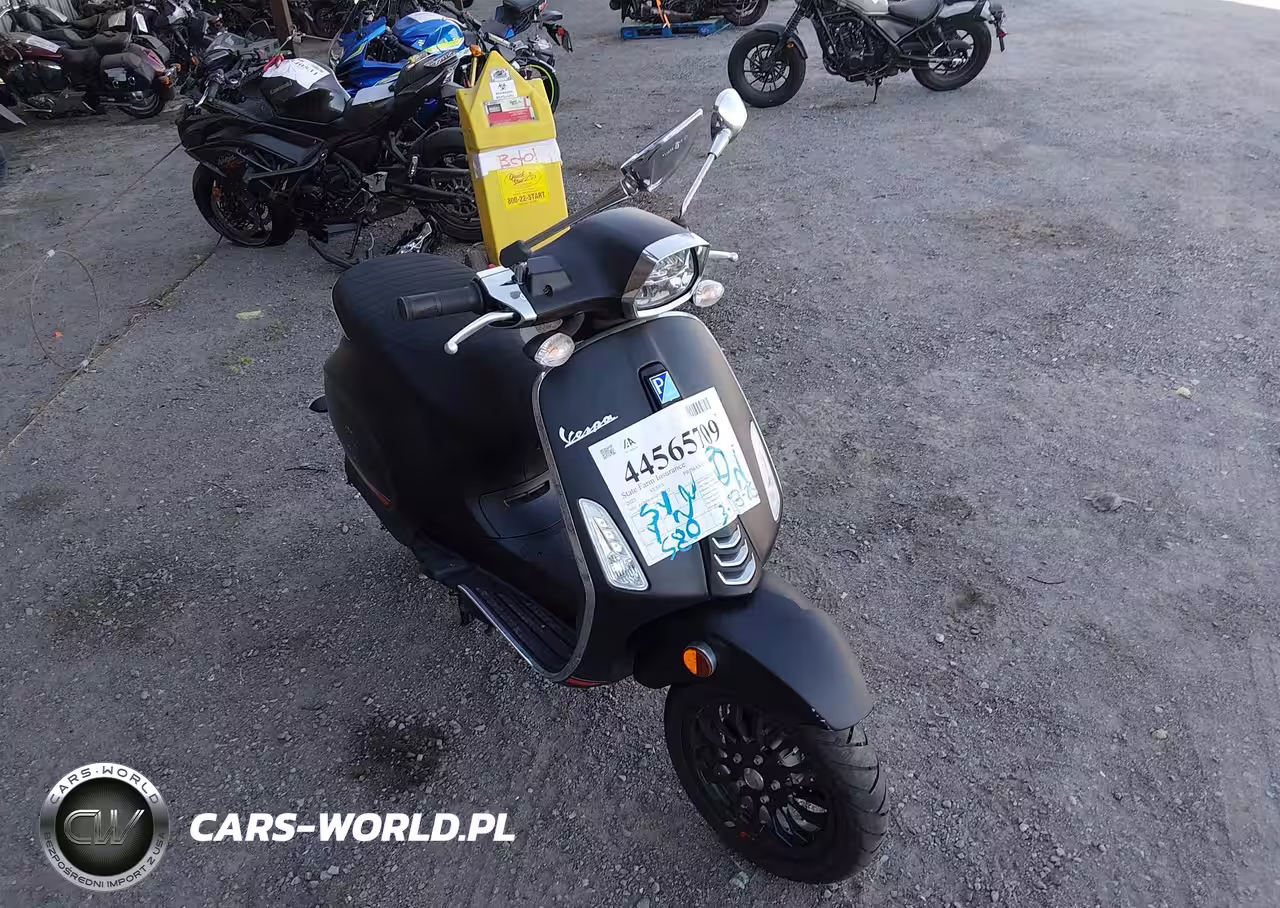 2023 Vespa Primavera-Sprint 150
