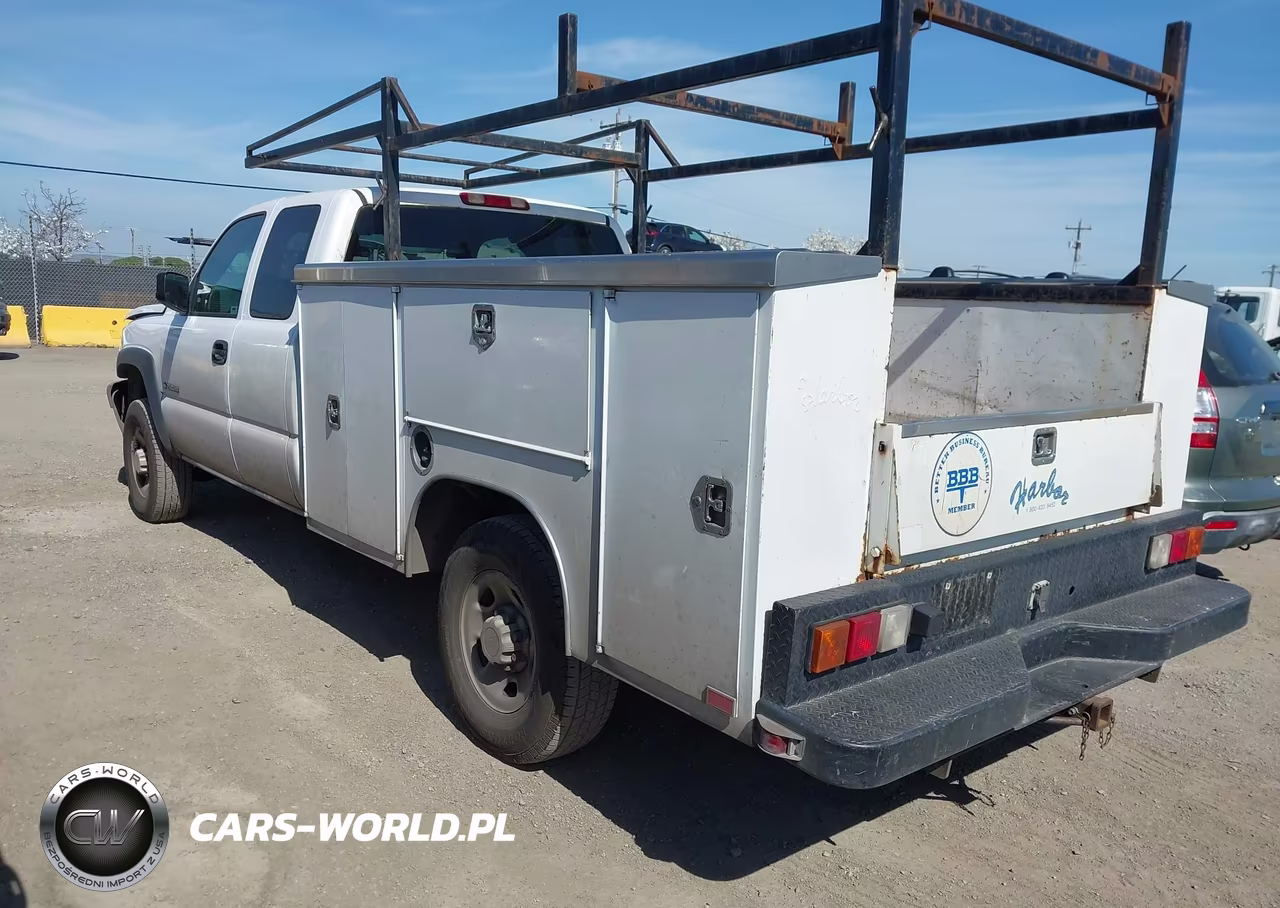 2005 Chevrolet Silverado 2500Hd Work Truck VIN:1GBHC29U75E271230 - 3