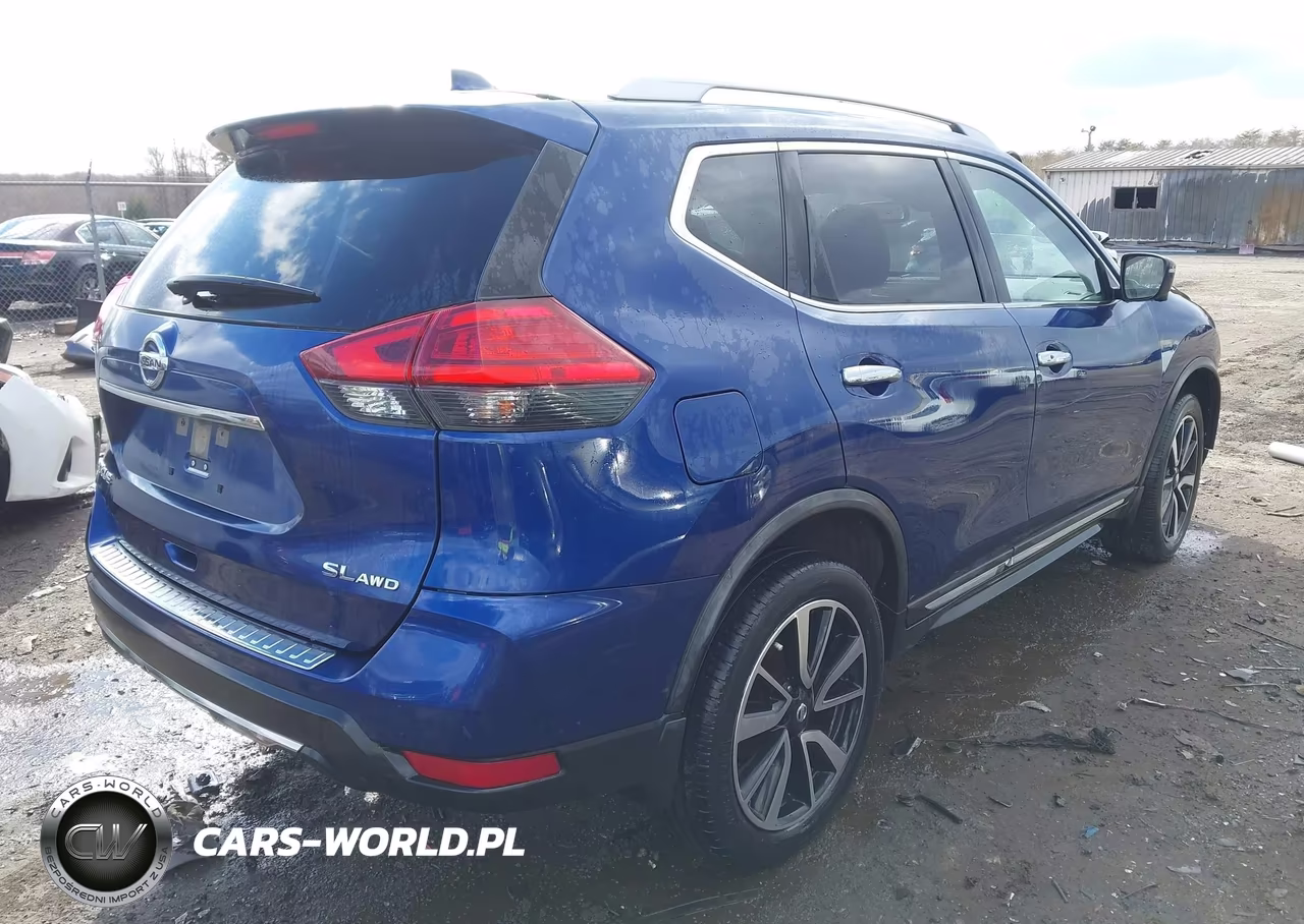 2017 Nissan Rogue Sl VIN:JN8AT2MV1HW024396 - 4