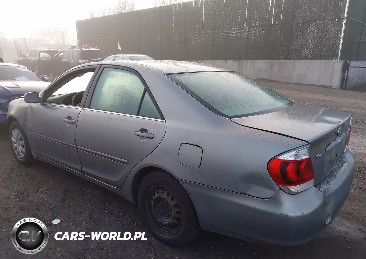 2006 Toyota Camry Le VIN:JTDBE32K663062245 - 3