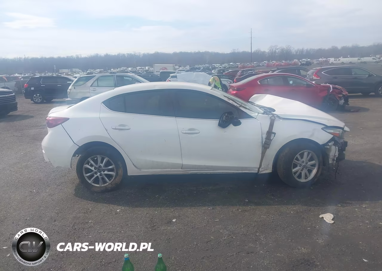 2018 Mazda Mazda3 Sport VIN:3MZBN1U70JM169924 - 13