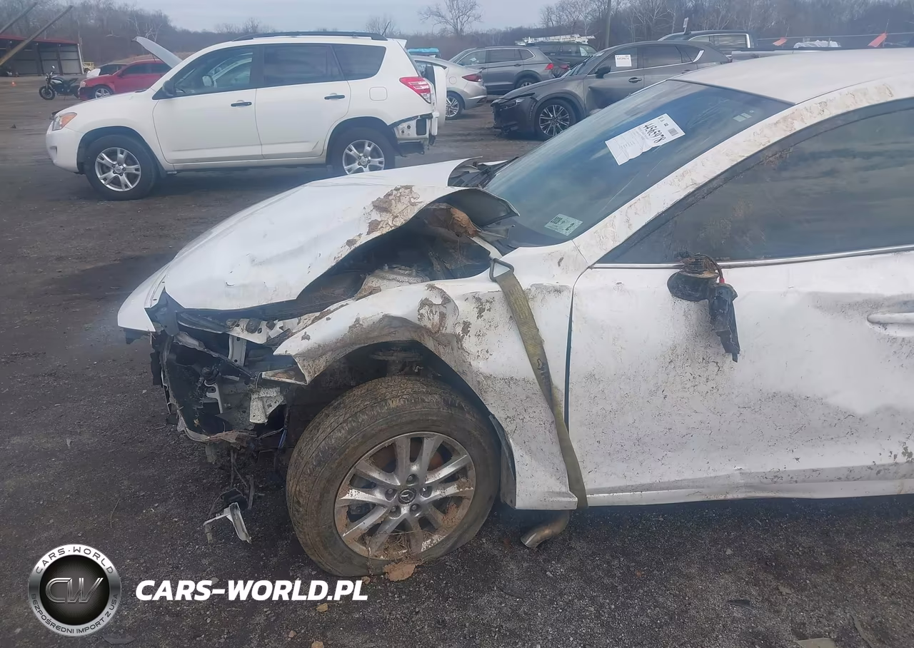 2018 Mazda Mazda3 Sport VIN:3MZBN1U70JM169924 - 6