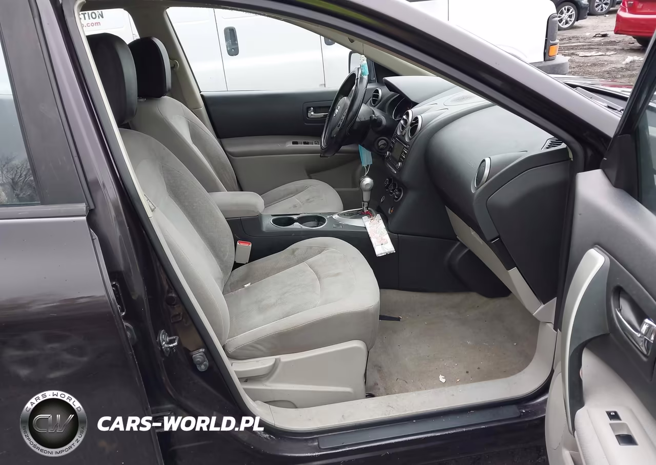 2015 Nissan Rogue Select S VIN:JN8AS5MT4FW673870 - 5