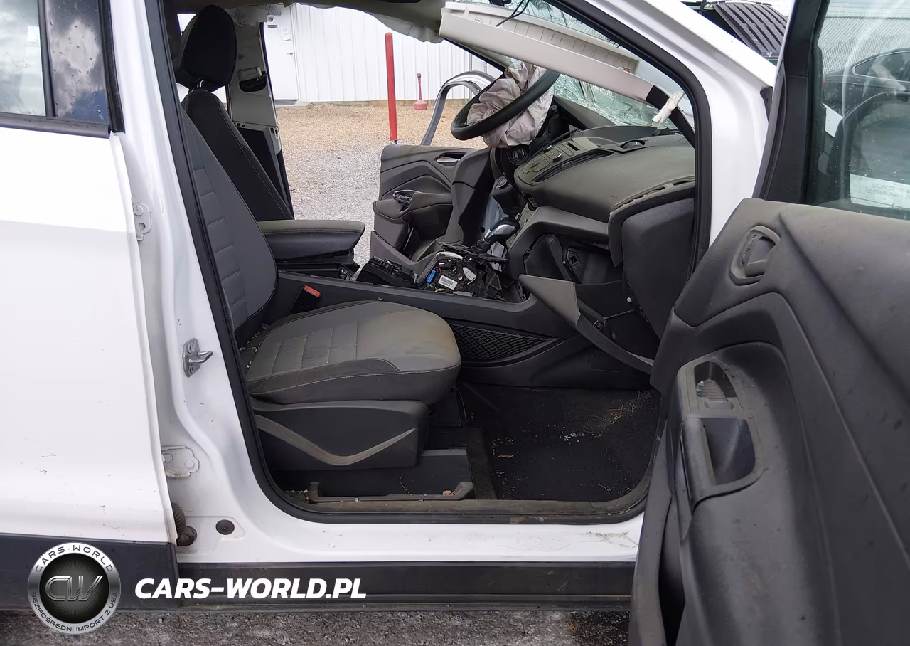 2017 Ford Escape S VIN:1FMCU0F74HUB85692 - 5