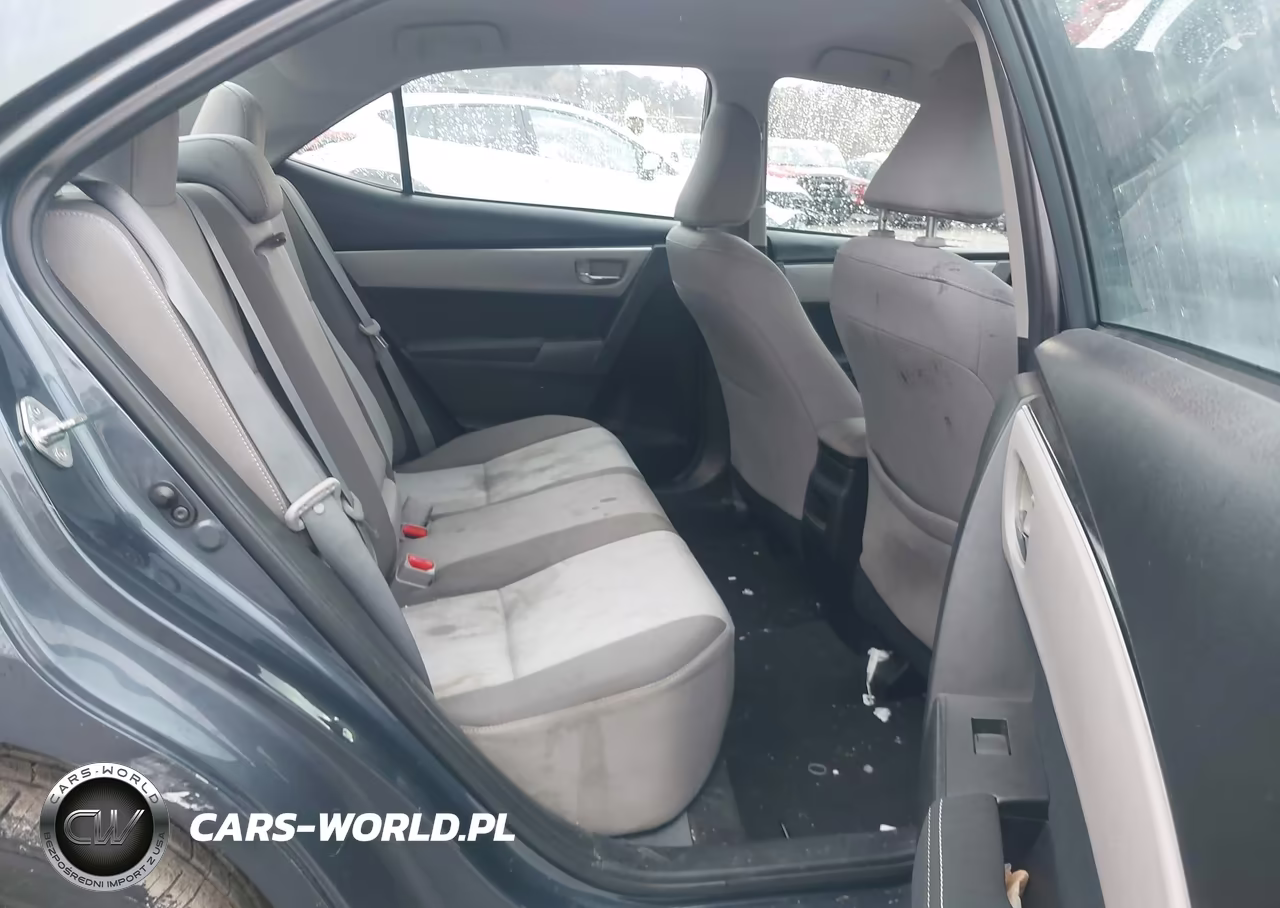 2018 Toyota Corolla Le VIN:5YFBURHE0JP798086 - 8