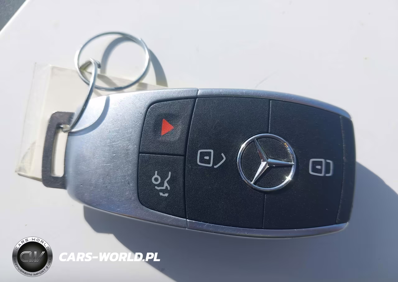 2019 Mercedes-Benz C 300 4Matic VIN:55SWF8EB1KU292939 - 11