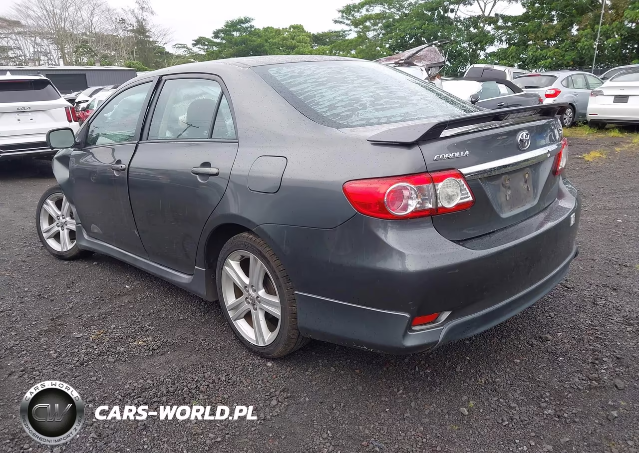 2013 Toyota Corolla S-S Special Edition VIN:2T1BU4EE4DC997380 - 3
