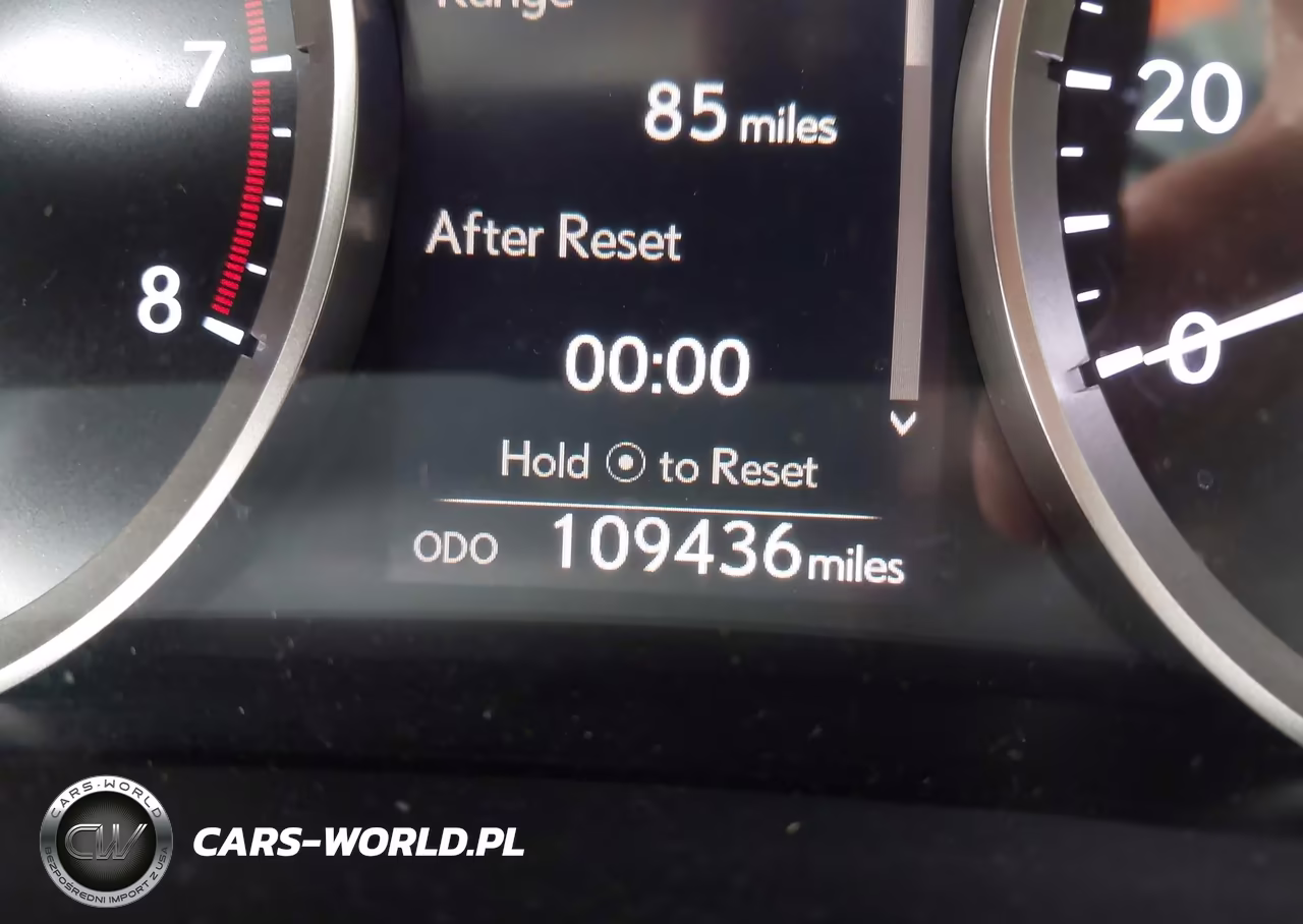 2016 Lexus Is 200T VIN:JTHBA1D24G5014437 - 16