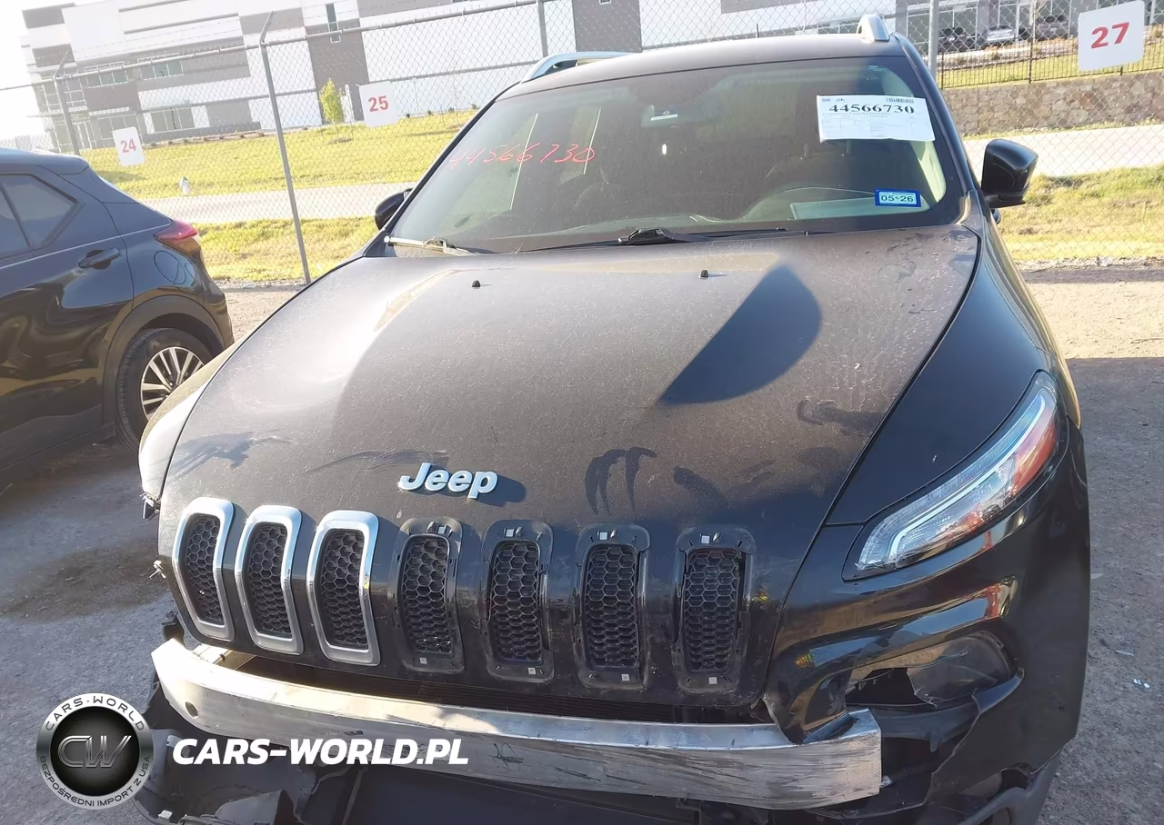 2015 Jeep Cherokee Latitude VIN:1C4PJMCS9FW512510 - 12
