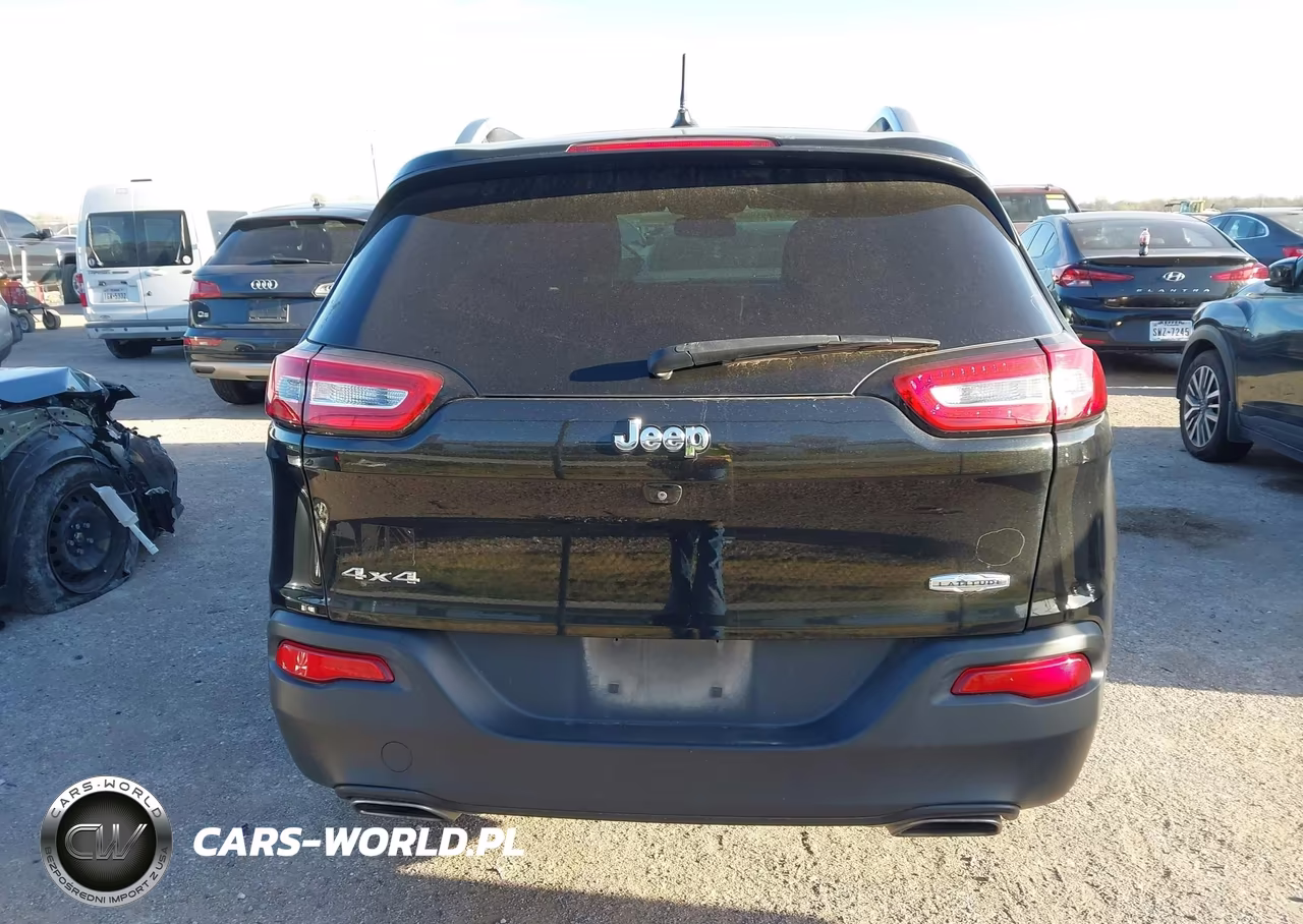 2015 Jeep Cherokee Latitude VIN:1C4PJMCS9FW512510 - 16