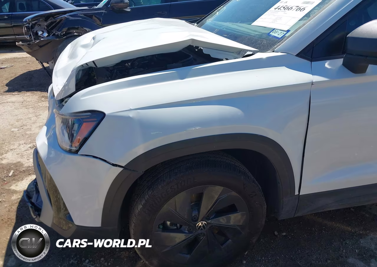 2025 Volkswagen Taos 1.5T S VIN:3VV5C7B25SM049667 - 17