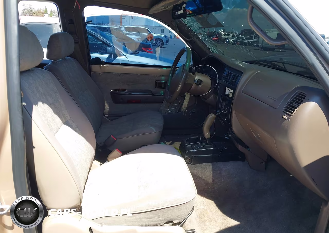2000 Toyota Tacoma Prerunner V6 VIN:4TASN92N3YZ678719 - 5