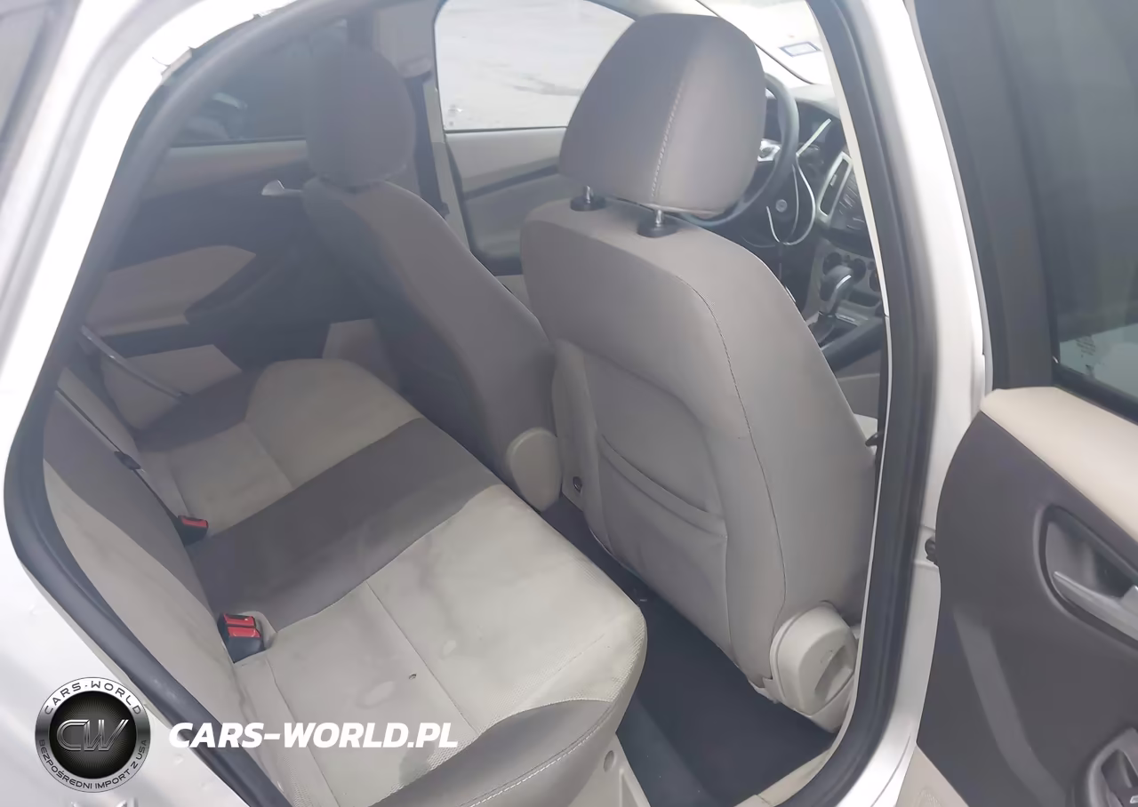 2014 Ford Focus Se VIN:1FADP3F20EL460326 - 8