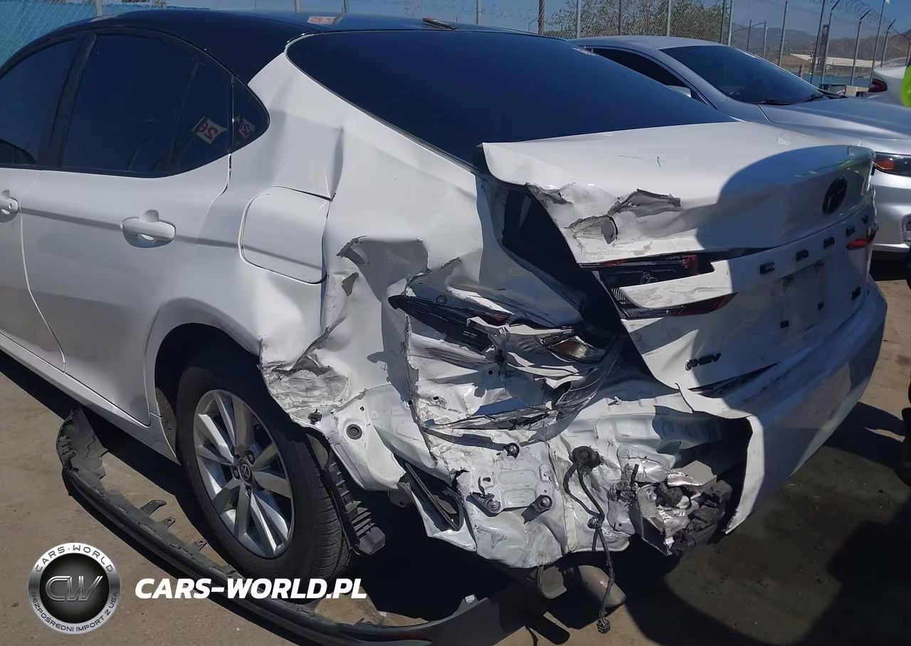 2025 Toyota Camry Le VIN:4T1DAACK8SU598878 - 6