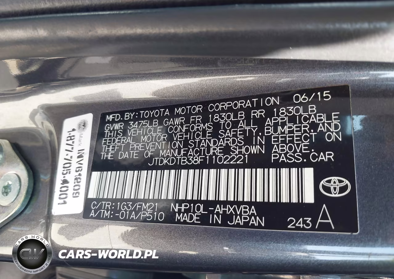 2015 Toyota Prius C Two VIN:JTDKDTB38F1102221 - 9
