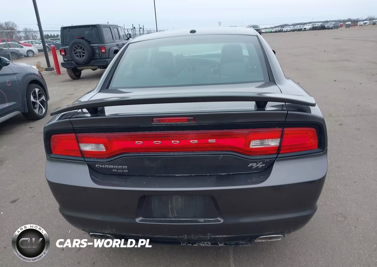 2013 Dodge Charger R-T Plus VIN:2C3CDXDT2DH697059 - 17